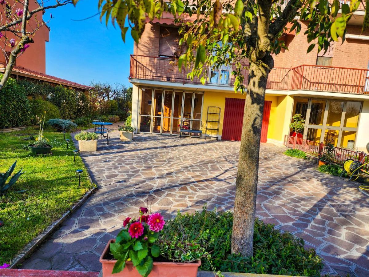 Gold B&B Ravarino Exterior foto